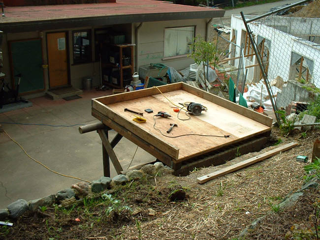 File:Floor and sides with tools.jpg
