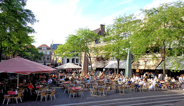 File:The Hague car-free city-centre 24.JPG
