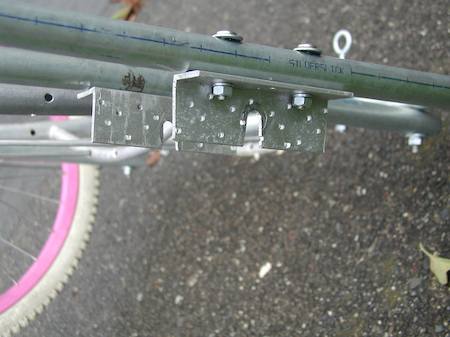 File:Bpack bike trailer - wheels 3.jpg