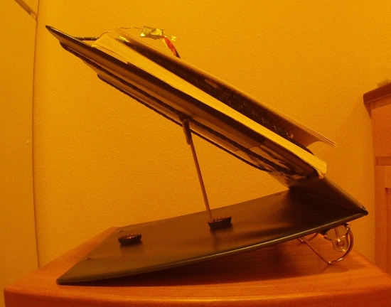 Side view of All Book No Hands book reader.