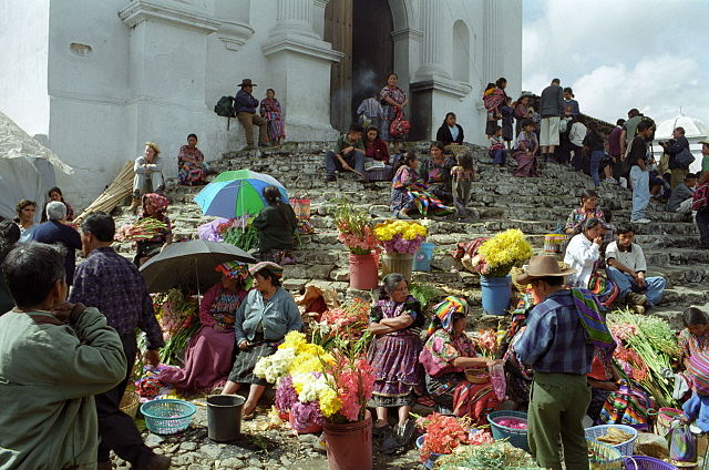 File:Chichicastenango Market.jpg