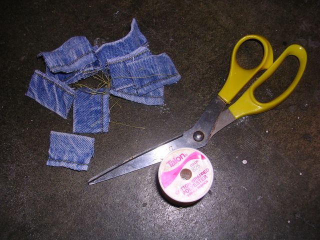 File:Umbrella solar cook sewing tools.jpg