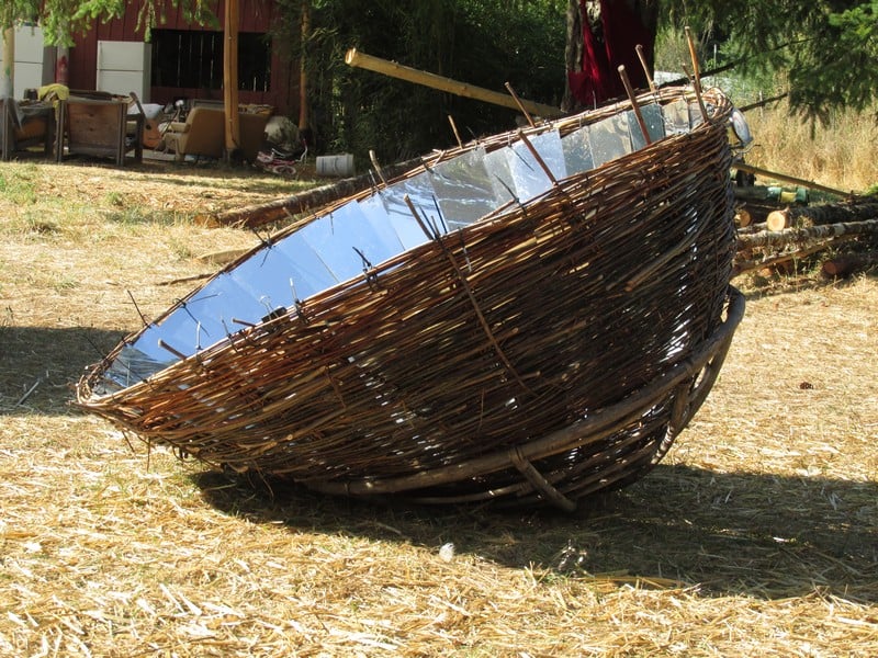 File:Willow Basket Parabolic Solar Cooker - sagging 1.JPG