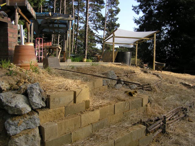 File:Retainwall-all2.jpg
