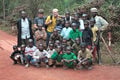 Comunidad local de Ruanda que nos ayudó a estudiar un posible sitio hidroeléctrico.