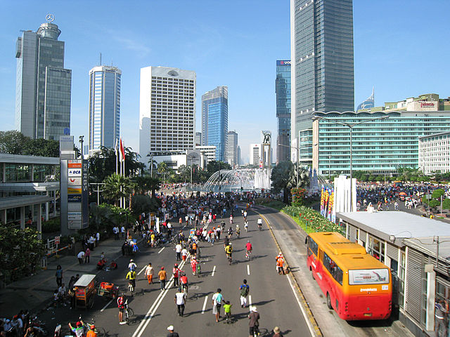 File:Jakarta Car Free Day.jpg