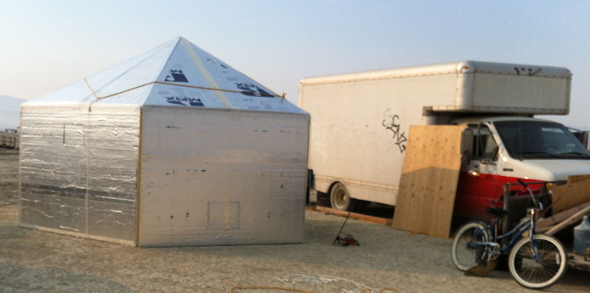 Hexayurt project/10' Hexayurt