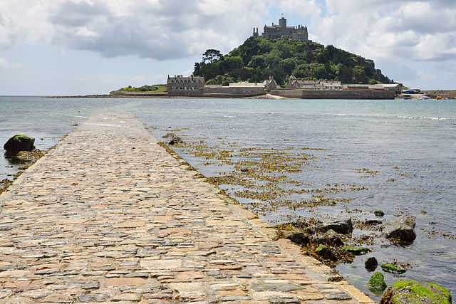 File:St Michael's Mount and causeway.jpg