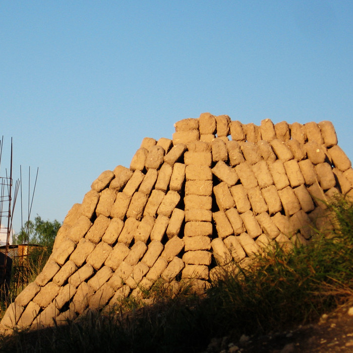 File:Adobe1 - square.jpg