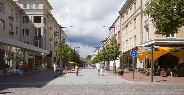 File:Calle Vilnius, Siauliai, Lituania.JPG