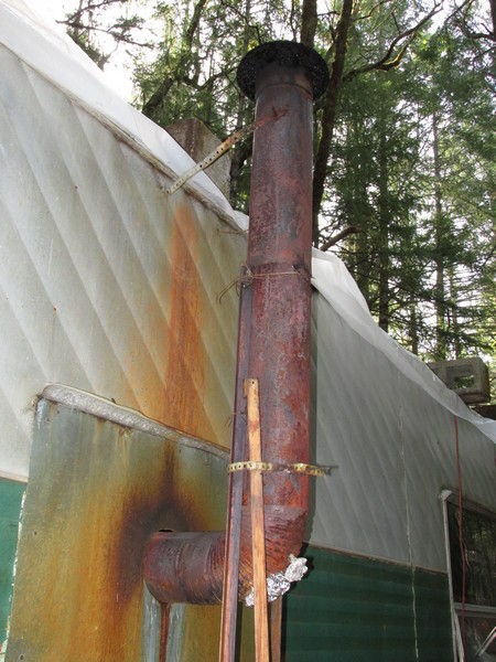 File:Barts old stove pipe.JPG