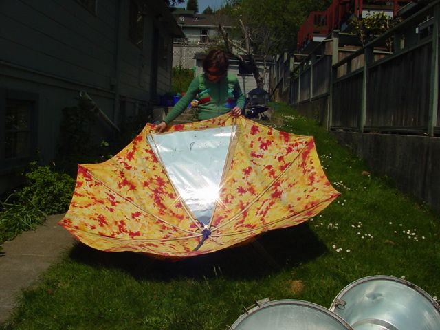 File:Umbrella solar cook triangle n cloth.jpg
