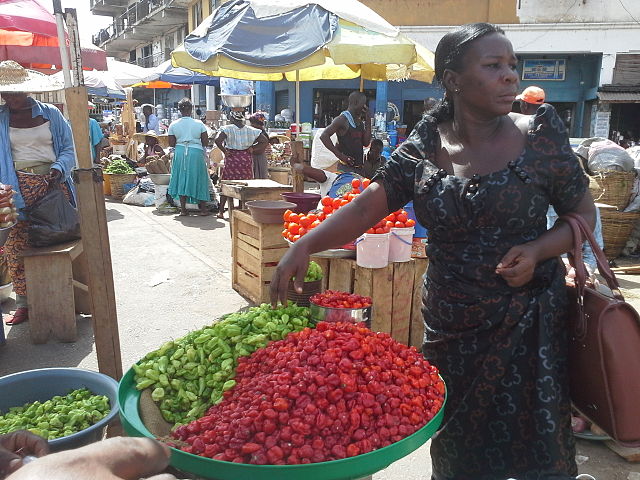 File:640px-A market scene in Ghana.jpeg