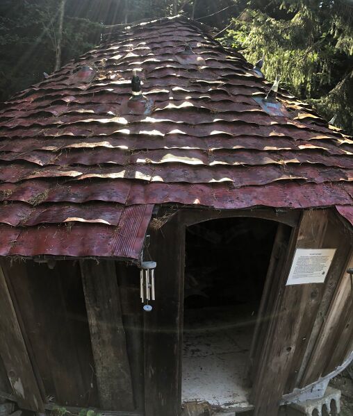 File:Up close view of the Yurt Roof .jpg