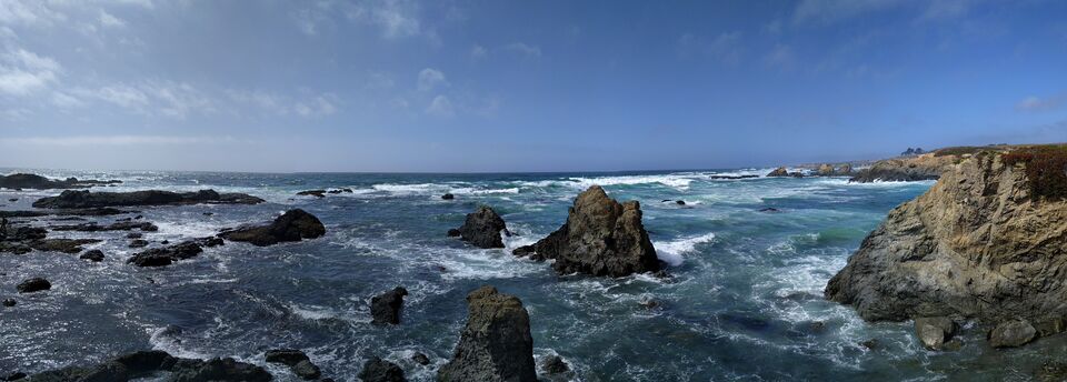 File:Glass Beach 2017.jpg