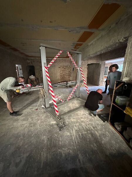 File:Concrete 3D printer.jpg