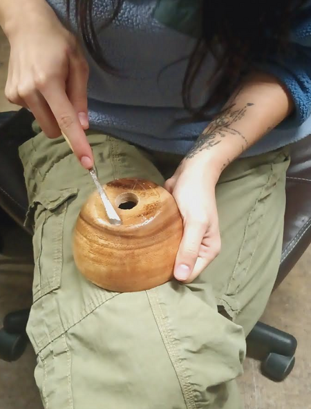 File:HupodsAubreyWoodenBase.png