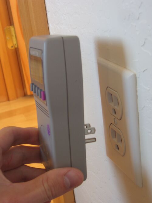 File:KillAWatt Plugin to Wall.JPG