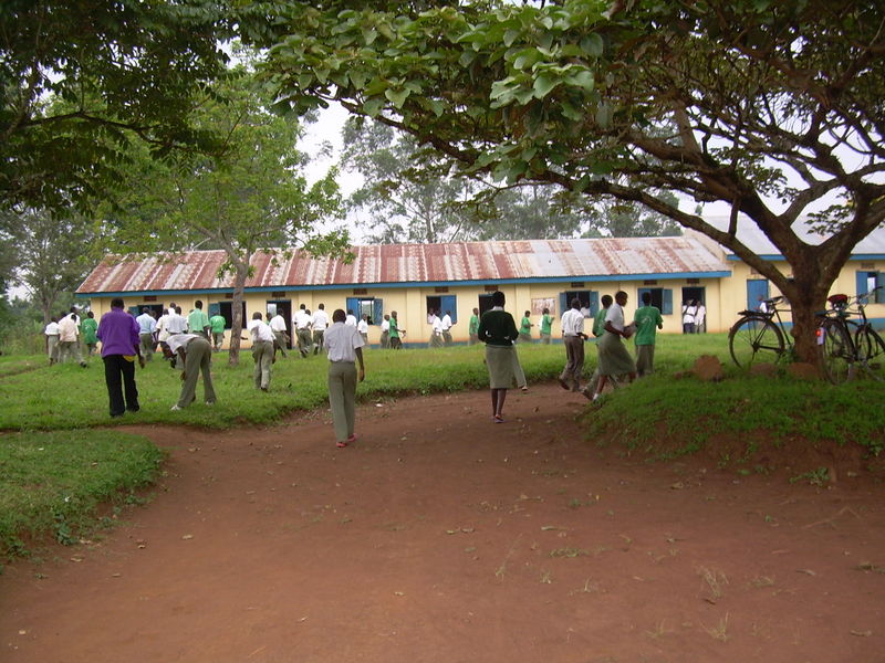File:Bigodi Secondary School.JPG