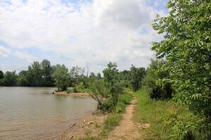 Gfp-ohio-alum-creek-state-park-hiking-trail-by-lake.jpg