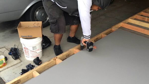 File:PlywoodFrame.jpeg