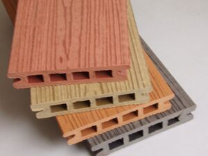 330px-Wood_Plastic_Composite.jpg