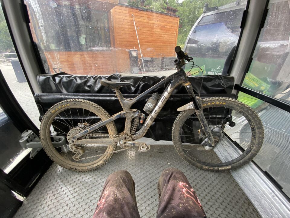 File:Dsk30BikeWhistler.jpg