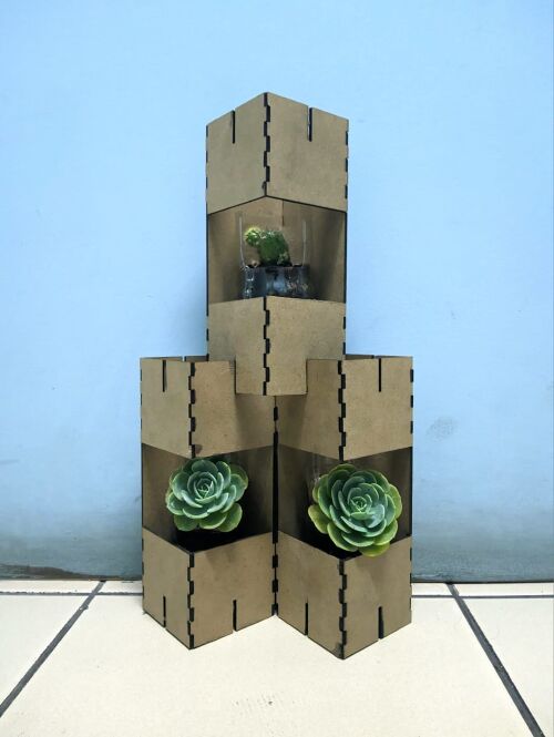 File:Pyramid Garden.jpg