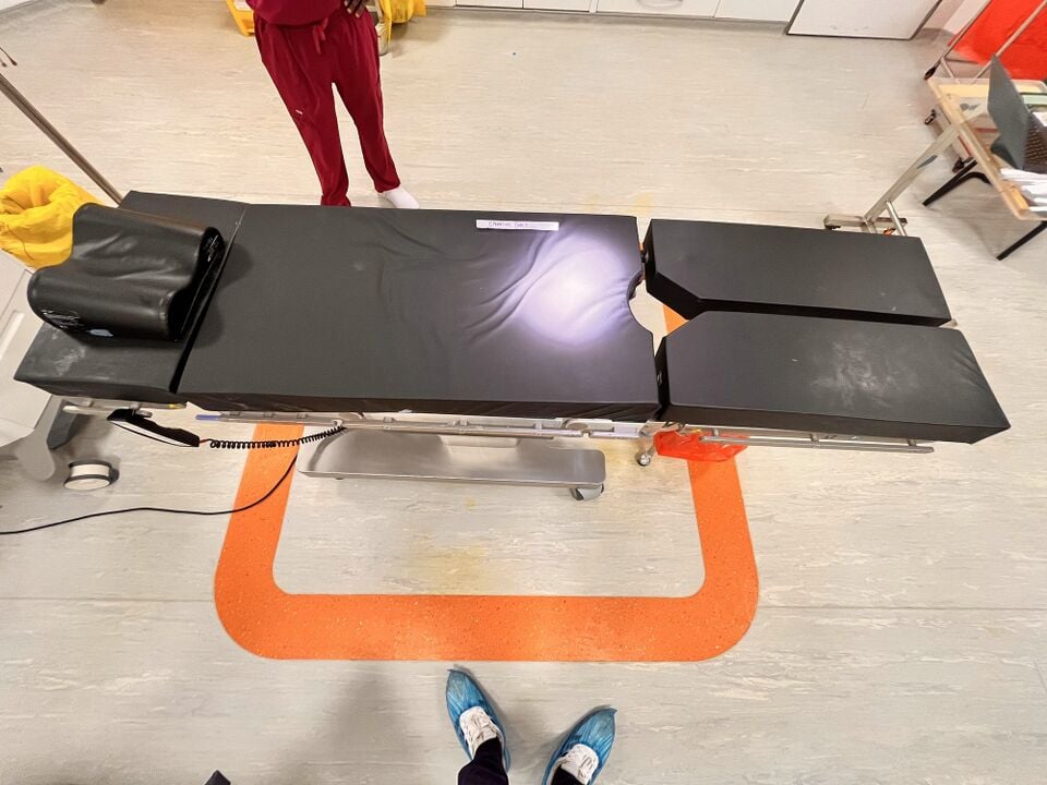 File:Operating table 1.jpg