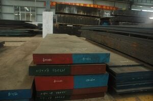 300px-4140_steel_flat_bar.jpg