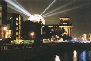 300px-File-Reichstagsgebauedebeinacht.jpg