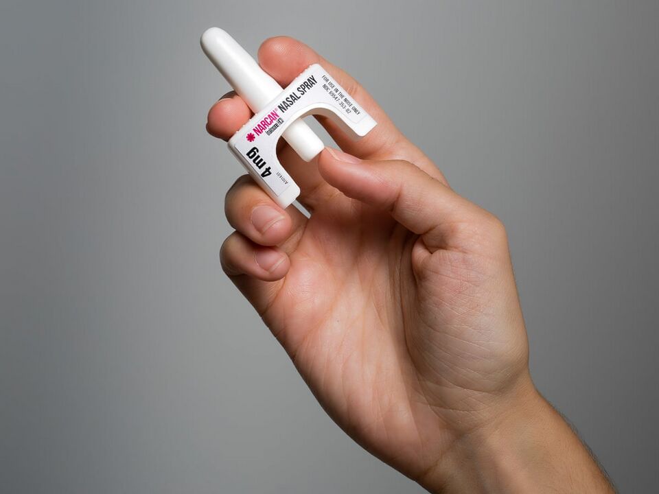 File:FCEMT-Naloxone.jpg