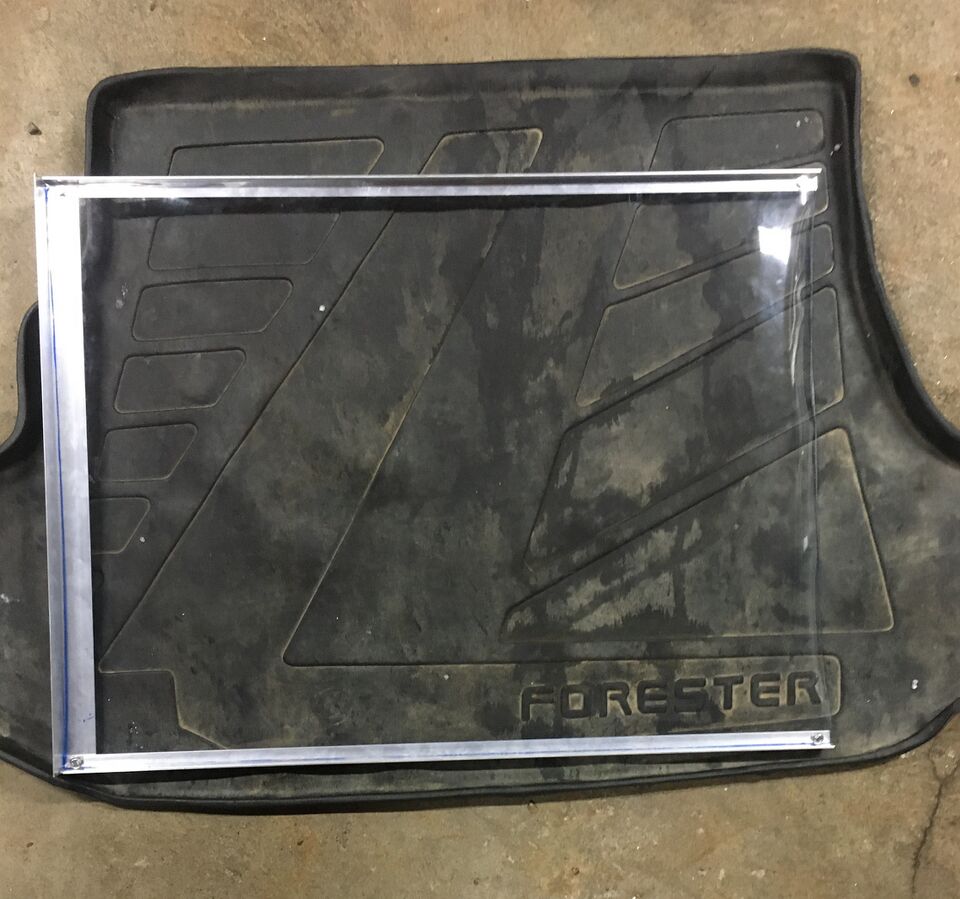 File:Side panel with vinyl.JPG