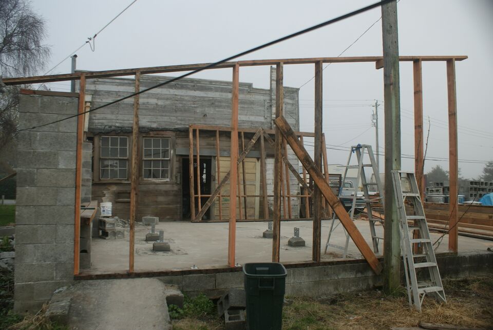 File:Grassfedshed southandwestframe.JPG