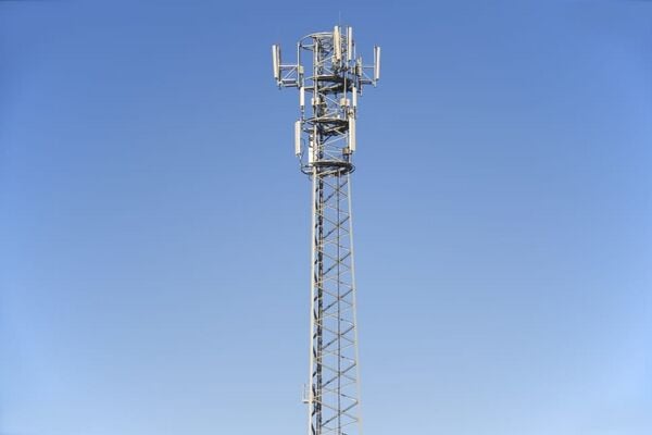 File:Celltower.jpg
