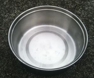 330px-MetalBowl.JPG