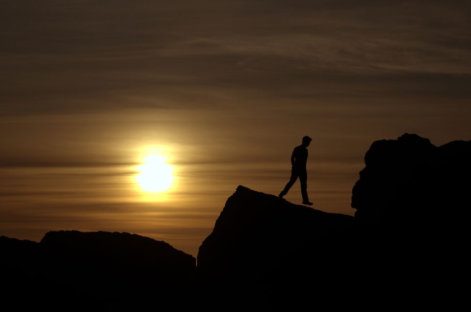 File:Luffenholtz Silhouette.jpg