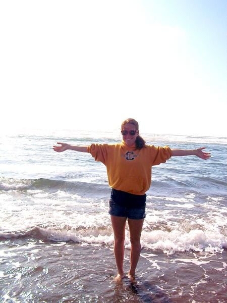 File:Beach Day.JPG