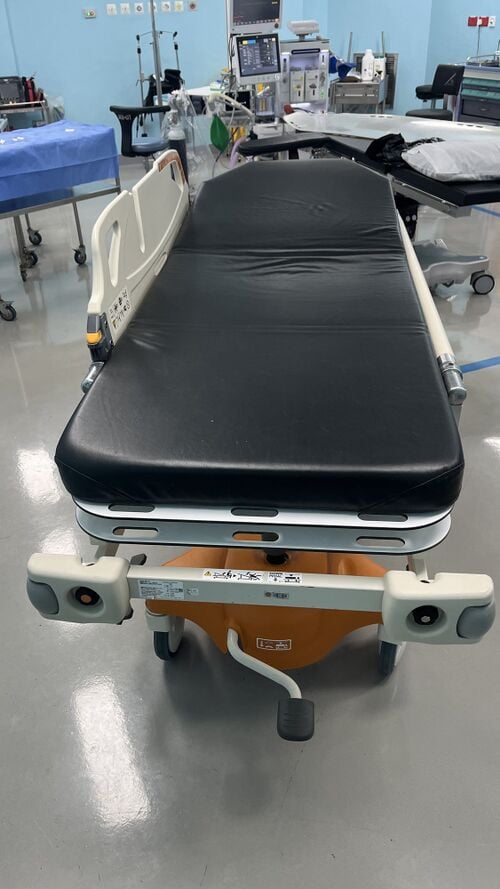 File:Stretcher 1.jpg