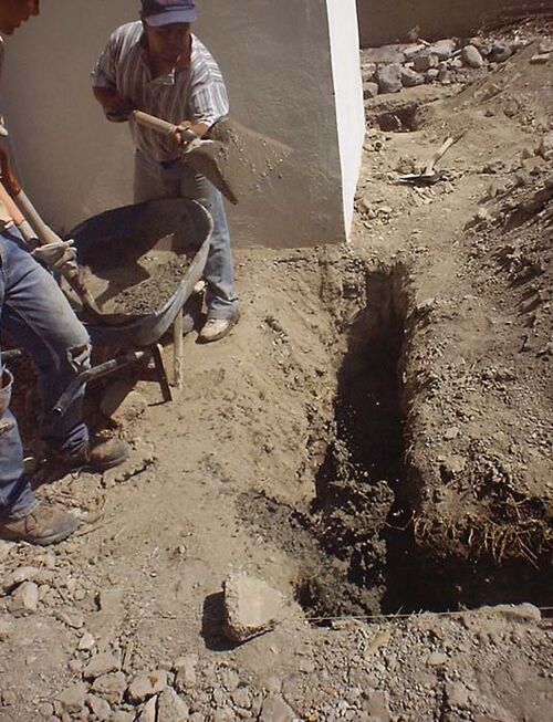 File:Cement on the rocks.jpg