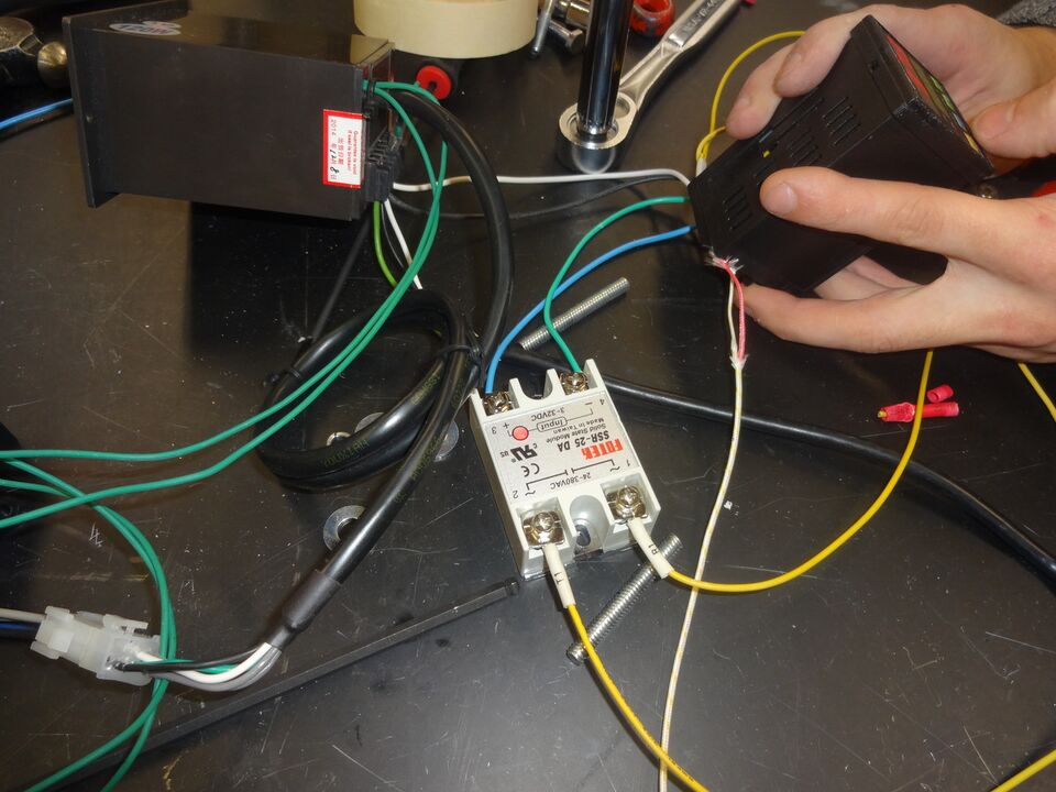 File:RECYCLEBOTv4 39 TemperatureCheck.JPG