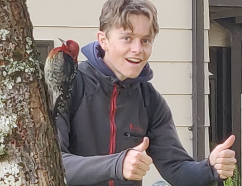 File:Red-breaseted selfie 3.jpg