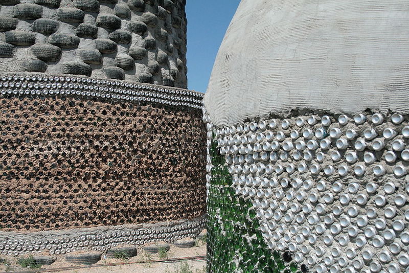 File:1024px-Bottle, Tire and Brick walls of Earthships.jpg