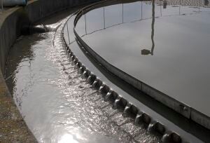 330px-Clarifier_Weirs.jpg