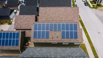 Using a Ledger to Facilitate Autonomous Peer-to-Peer Virtual Net Metering of Solar Pho-Tovoltaic Distributed Generation