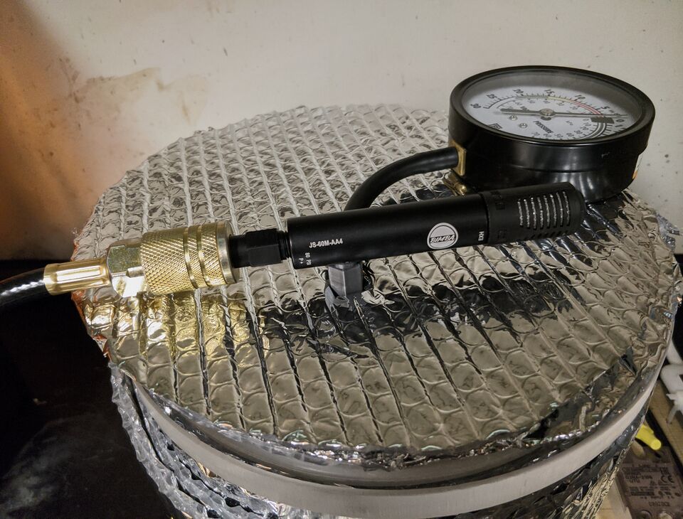 File:MOST VacuumPumpAllConnected.jpg
