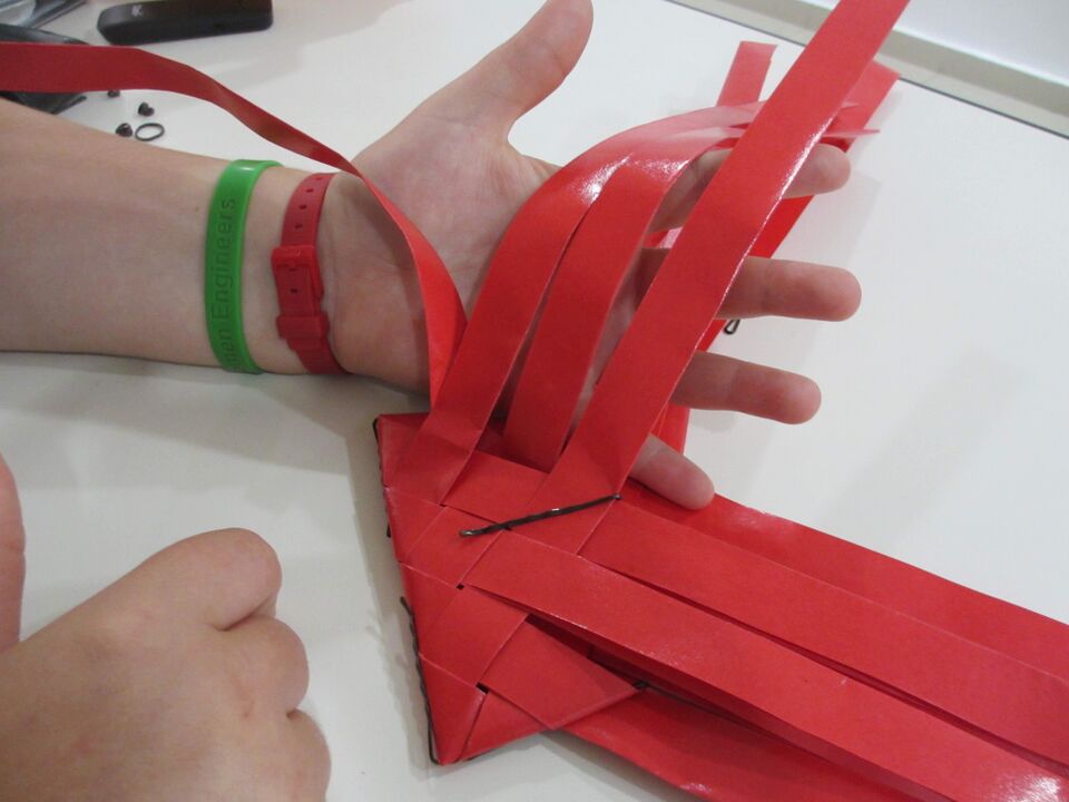 File:Weaving22.jpg