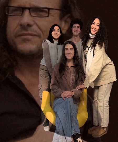File:TeamHupodsLonnyInBackground.png