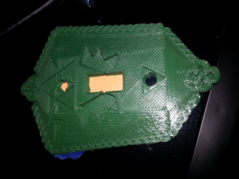 File:Heros Shield.jpeg