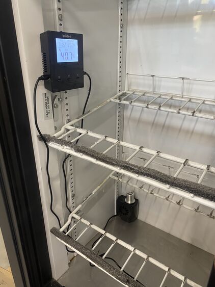 File:Dehumidifier .jpg